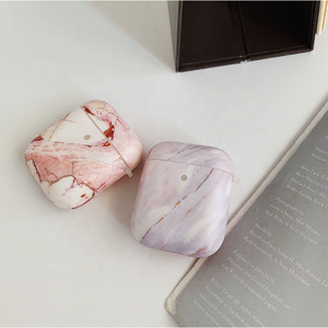 Étui pour écouteurs IMD style marbre en TPU multicolore, étanche et protecteur avec aimant puissant pour AirPods 2 et autres écouteurs - Product Image 4