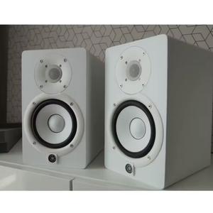 Monitor de Estudio Portátil Pasivo Yamaha HS5 de 2.1 Canales con Conectividad USB para Mezcla, Masterización y Escucha Crítica en Casa - Product Image 3