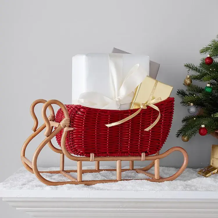 Nuovo arrivo natale rosso Rattan slitta cestino portaoggetti per la decorazione domestica natale prodotti all'ingrosso articoli da regalo decorativi