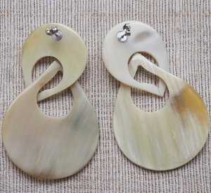 Pendientes de Cuerno Natural de Calidad, Estilo Amor, Hechos a Mano, Modernos, Ecológicos, Joyería de Cuerno de Búfalo para Boda - Product Image 2