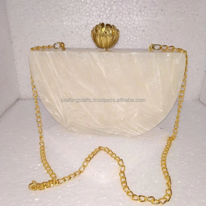 Vente en gros de sacs de soirée de luxe pour femmes indiennes belle pochette en résine sacs à main avec motif de sac à main mariages - Product Image 1