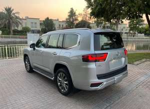 2022 Toyota Land Cruiser Seminuevo Diesel Automático Euro 5 Estándar de emisiones - Product Image 5