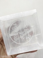 Agate Sélénite Gravée OM Design Boîte carrée en sélénite Boîte en pierre naturelle Vente en gros de sous-verres en sélénite d'Inde