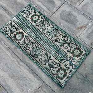 Tapis vintage 1,6 x 3,1 pieds, tapis turc, tapis en laine Ikat vert - Product Image 4