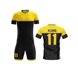 Conjunto de Camiseta y Pantalones Cortos de Fútbol Sublimados Personalizados de Alta Calidad, Poliéster Transpirable de Secado Rápido, Diseño de Equipación de Fútbol - Product Image 1