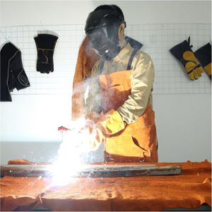 Tablier de bavoir de soudage industriel robuste en cuir de vachette de qualité supérieure vêtements de sécurité résistants au feu et à l'eau confortables et durables - Product Image 6