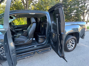 GMC Canyon 2018 Usada en Buen Estado, 4x4 Todoterreno - Lista para Enviar - Product Image 3