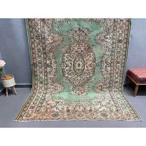 Alfombra Turca Vintage Grande de 6.46x8.9 pies (197x271 cm), Alfombra Verde a Cuadros - Product Image 1