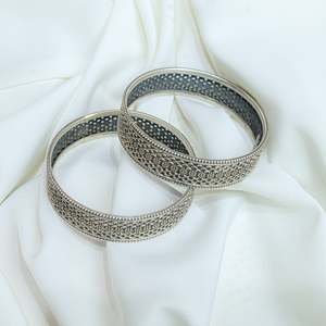 925 Fine Silver Ditya Jali Work Bangle <b>Single</b> Piece with Elegant Design - Product Image 4