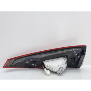 LUZ DE FRENO TRASERA IZQUIERDA INTEGRADA EN LA PUERTA MAZDA 3 Serie B45A513G0 SHY1 (13>) - Product Image 4