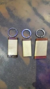 Objets de décoration intérieure, cadeau, design spécial, vente directe, porte-clés en bois rond avec logo gravé personnalisé - Product Image 3