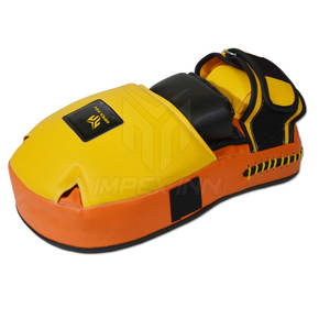 Diseña tus propios protectores de boxeo de cuero en oferta, fabricados con logotipo personalizado OEM para uso en boxeo. - Product Image 4