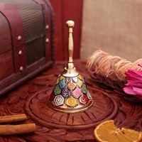 Campana de mano de latón de la mejor calidad con mango de madera Campana de llamada Vintage para la escuela en el hogar y uso decorativo