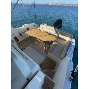 Quicksilver Activ 875 Sundeck, yacht à moteur de loisirs sportifs parfait, 2024, 8,75 m x 3,00 m, pour activités nautiques - Product Image 6
