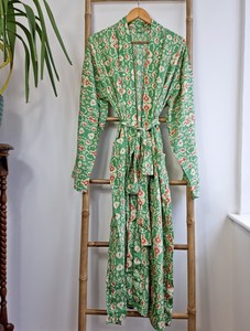 ชุดกิโมโนยาวนุ่มเหมือนเส้นไหมคอวีสำหรับศิลปินผ้าใบสำหรับบ้านริมชายหาดพิมพ์ลายเรขาคณิตสีส้มสีเขียวดิจิตอลสำหรับฤดูร้อน - Product Image 2