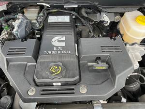 Camioneta Ram 3500 Crew Cab Longhorn 4X4 2022, Motor Cummins Diésel de 6.7L, Transmisión Automática de 6 Velocidades - Product Image 6