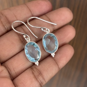 Pendientes de Aro de Latón con Piedras Preciosas de Aguamarina, Pendientes Gruesos Ligeros para Mujer, Alambres para las Orejas para Aniversarios - Product Image 1