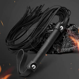 Pala de Cuero de Primera Calidad, Material Duradero, Diseñada para un Uso Prolongado con Mango Resistente - Product Image 5