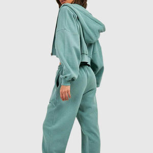 Ensemble de survêtement d'hiver pour femmes Ville Sports, logo personnalisé, haut court décontracté, sweat-shirt à fermeture éclair et pantalon de jogging - Product Image 2