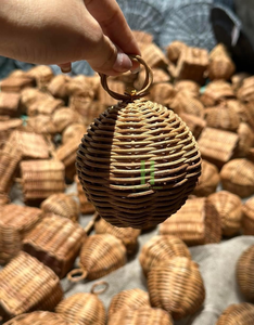 El más vendido, decoración de campana de ratán, decoración de árbol de Navidad de mimbre Natural, adornos navideños tejidos a mano en HNH Craft Factory - Product Image 4