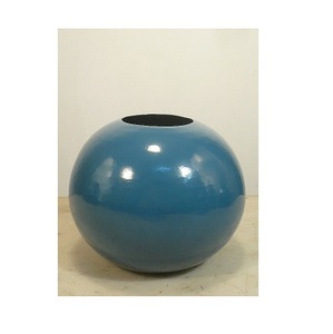 Christmas Decoration Iron Flower <b>Vase</b> Metal <b>Red</b> Hammered Design - Product Image 4