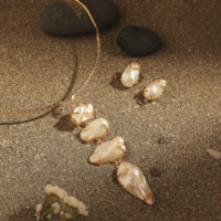 Ensemble de colliers KKATHA faits à la main en alliage de cuivre et laiton avec perles d'eau douce en forme de goutte d'eau, chaîne à maillons |   Élégant et luxueux pour femmes