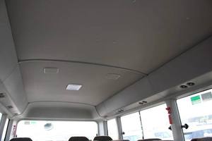 Furgoneta de Pasajeros Usada 2025, Turbo Izquierdo, Duradera, de Alta Capacidad, Vehículo Comercial, Aire Acondicionado, Seguridad, Conducción Suave, Suministrada desde Japón - Product Image 2