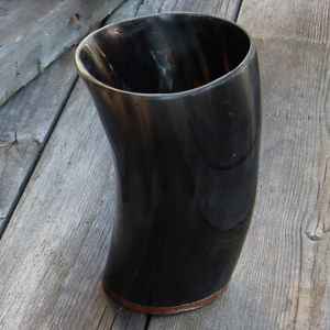 2025 qualité Viking verre ange Style corne à boire tasse 100% naturel boeuf buffle sculpté à la main directement du fournisseur d'usine - Product Image 1