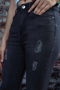 Vente en gros de pantalons en denim de haute qualité pour femmes jeans d'hiver de couleur unie avec poches latérales nouveaux modèles de mode - Product Image 3