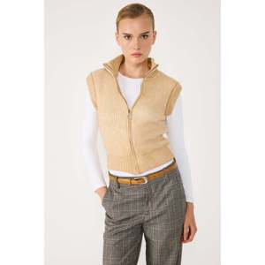 Chaleco de Punto con Cuello de Pescador - Product Image 2