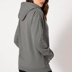 Sudadera con capucha gris con logotipo personalizado de alta calidad para mujer, sudaderas con capucha en blanco antiarrugas y transpirables más vendidas para mujer - Product Image 1