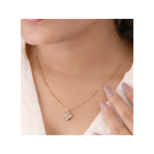 Collar con Colgante de Diamante Moderno de Cuatro Pétalos con Pulido Suave para Uso Diario y Momentos Especiales - Product Image 6