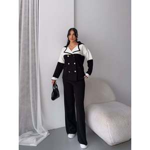 Conjunto de Punto Brillante para Mujer 1552 Categoría de Producto: Conjunto de Suéter Lujoso - Product Image 2