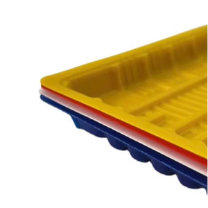 Fabriqués en polypropylène de haute qualité, ces plateaux sont idéaux pour les aliments chauds et froids - Product Image 5