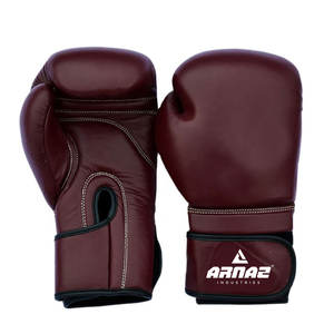 ถุงมือชกมวยที่มีการรองรับข้อมืออย่างมั่นคงและบุอย่างเรียบเนียน พร้อมการบุที่ทนทานและตะเข็บที่แข็งแรง - Product Image 1