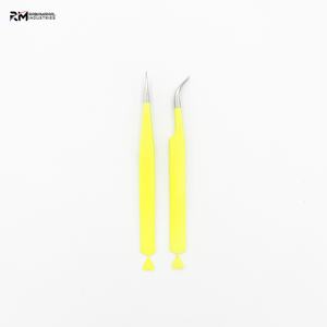 Pinzas de pestañas amarillas personalizadas de etiqueta privada con mango de corazón pinzas de extensión de pestañas con pinzas de pestañas de agarre de fibra de corazón - Product Image 1