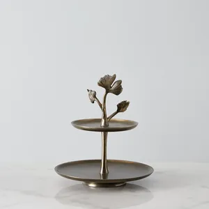 Support à gâteau de forme ronde au design antique Vaisselle de mariage et d'événements Support à dessert et collations de grande taille en Inde - Product Image 3