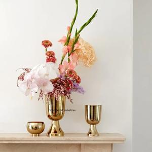 Florero de Metal de nuevo diseño con Base, florero Floral decorativo hecho a mano para mesa de hogar y boda de Color Rosa bebé - Product Image 3