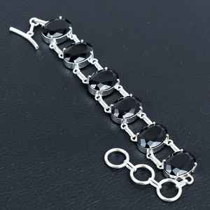 กำไลเทนนิสเพทายสีดำ เงินแท้ 925 งานแฮนด์เมด เครื่องประดับอัญมณี หรูหรา สง่างาม ของขวัญสำหรับผู้หญิง - Product Image 4