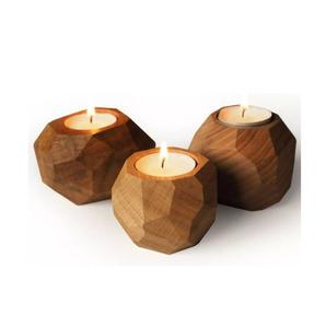 Porte-bougie en bois artisanal classique offrant une lumière chaleureuse et une texture de grain naturel, idéal pour la décoration élégante de la maison - Product Image 3