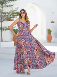 ชุดเดรสยาวพิมพ์ลายเพสลีย์หลากสีสัน สายคล้องไหล่ ดีไซน์หรูหรา เหมาะสำหรับใส่ไปเที่ยวทะเลและงานปาร์ตี้ |   ชุดลำลอง |   แฟชั่นฤดูร้อนแบบยุโรป - Product Image 4