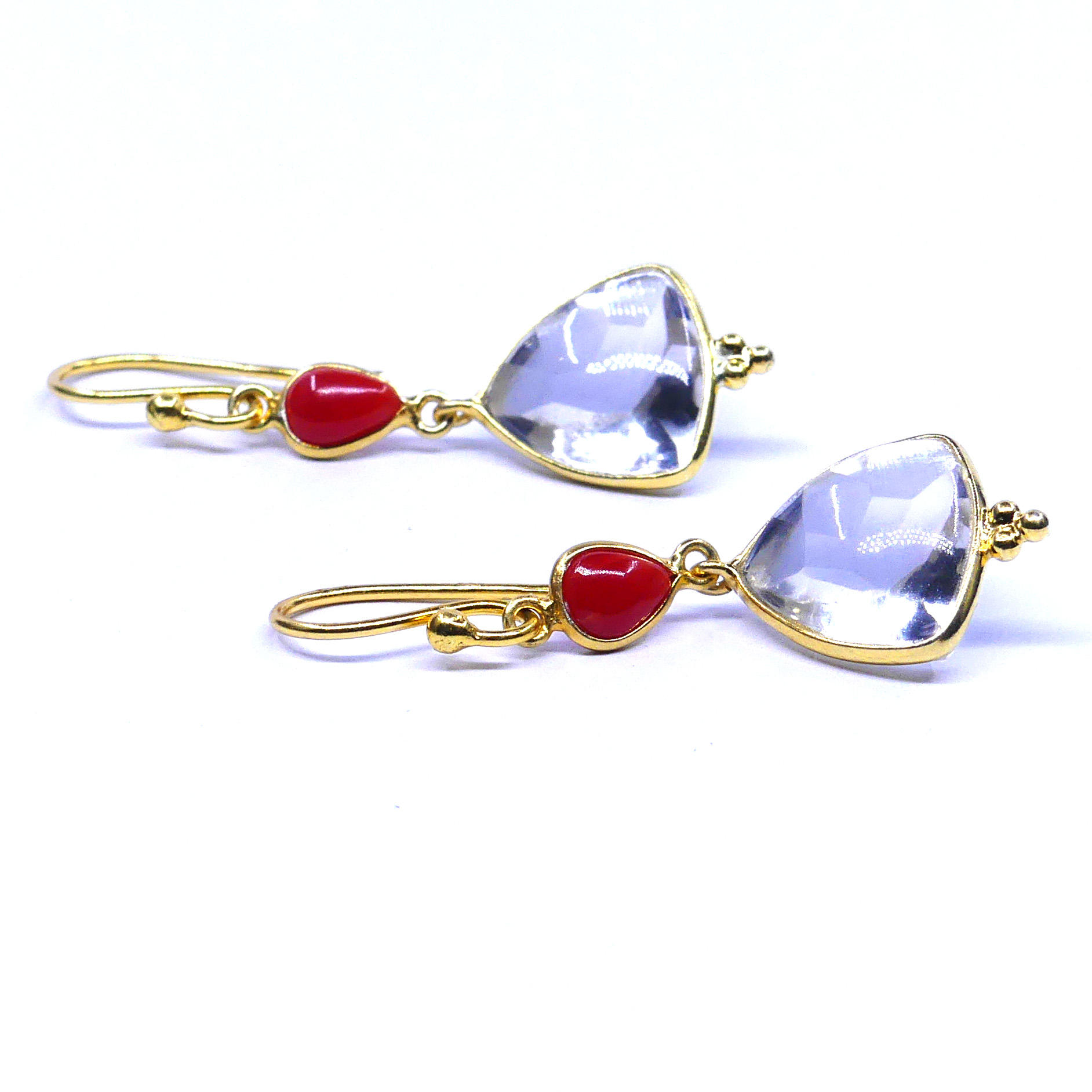 สีเหลือง