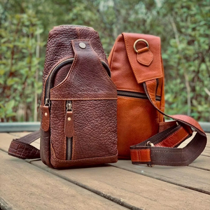 Bolso cruzado de cuero hecho a mano Material auténtico y diseño elegante para un atractivo de moda atemporal - Product Image 1