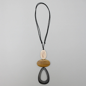 Vente en gros Collier pendentif en résine époxy avec motif en bois et fleur Parfait pour l'artisanat, les cadeaux et le style artistique - Product Image 3