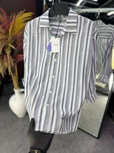 Camisa teñida con estampado de lunares y cuello de pico de poliéster/algodón de satén de manga larga para hombre, camisa ligera y transpirable con doble botonadura - Product Image 3