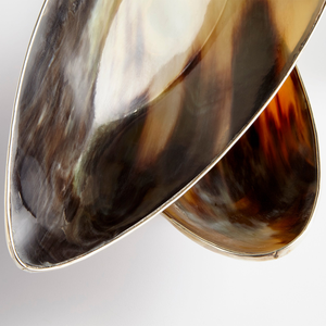 Plateaux de service personnalisables en corne de buffle durable pour la cuisine et la décoration de table pour les restaurants - Product Image 1