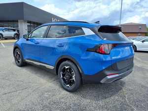 Sharp Blue 2025 K i a Sport age EX FWD avec sièges en cuir Pack Premium Système de navigation Bluetooth Toit ouvrant - Product Image 3