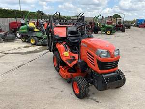 Hot New 60 pouces Ride-On Kubota Tondeuse Tracteur 25HP G261HD avec composants de base pour une utilisation agricole - Product Image 4