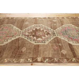 Alfombra Turca Vintage Grande de 5,8x11,8 pies, Alfombra de Lana con Parches Marrones y Rosas - Product Image 3