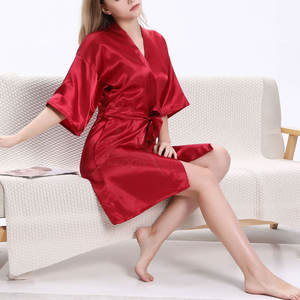 เสื้อคลุมผ้าไหมเกรดสูงสำหรับผู้หญิงเสื้อคลุมผ้าไหมดีไซน์แบบพรีเมียม - Product Image 5